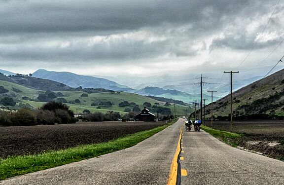 4 Hurtful Habits that Are Killing Your Training 1 road clouds